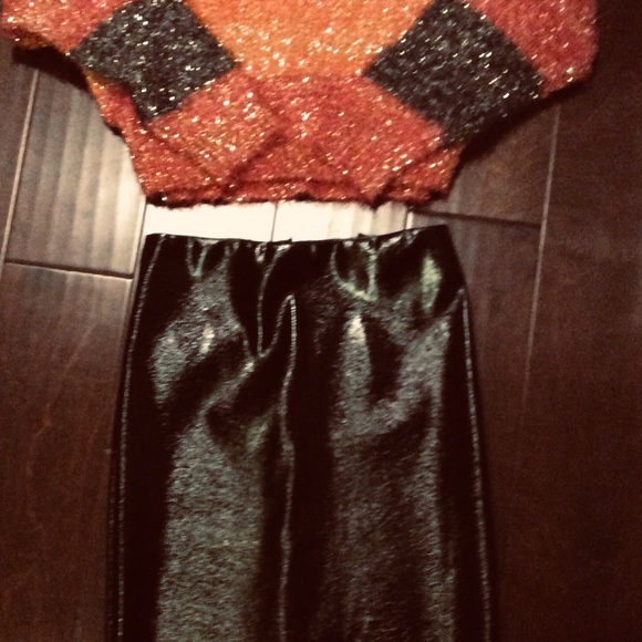 Sweater - Picture 2 of 3